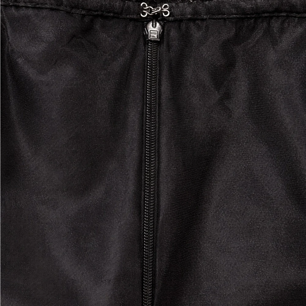 NY&Co Black Lace A-Line Mini Skirt Size 12 Textured Overlay - Picture 4 of 7